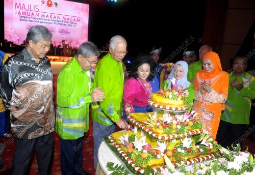 KD19_11022017_MAKAN_MALAM