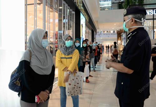 DATUK ZAINUDDIN YAAKOB