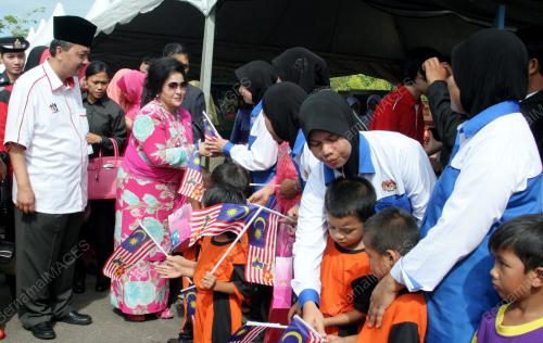 DATIN PADUKA ROSMAH MANSOR