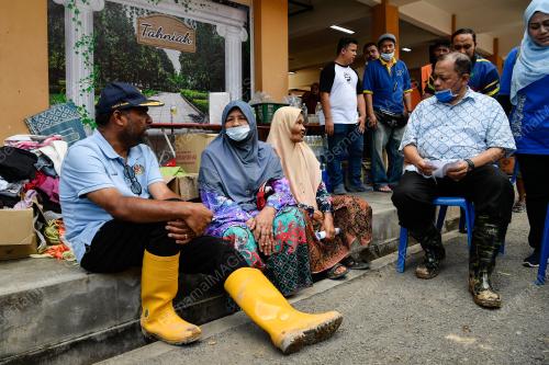 DATUK SERI DR SHAHIDAN KASSIM