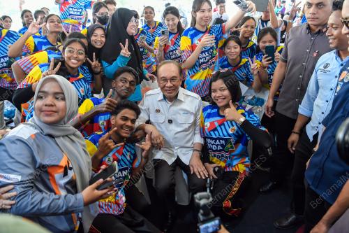 DATUK SERI ANWAR IBRAHIM