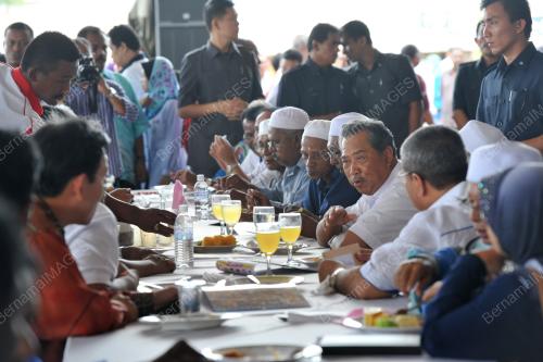TAN SRI MUHYIDDIN YASSIN