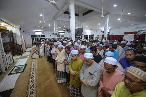DATUK SERI SALAHUDDIN AYUB