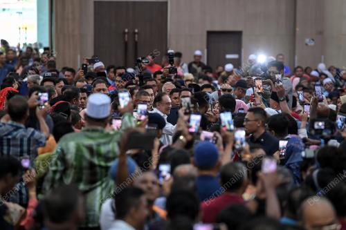 DATUK SERI ANWAR IBRAHIM