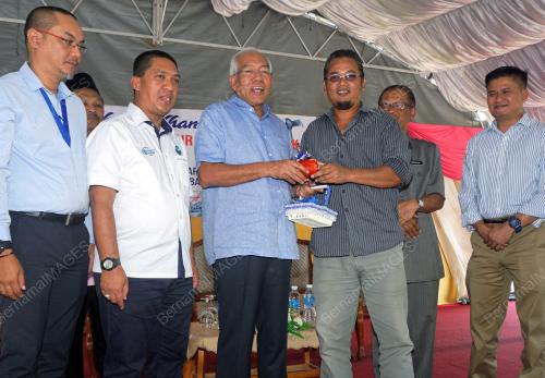 KD22_11022018_MAHDZIR_BN201802108601