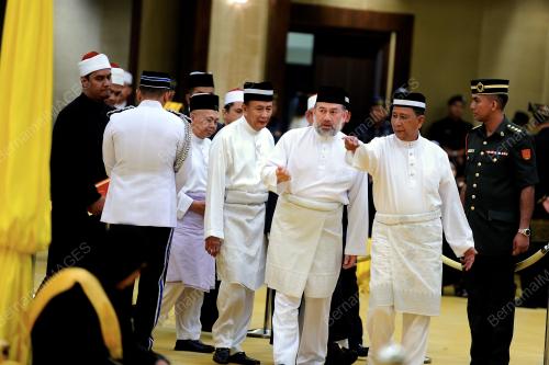 KD22_12092017_AGONG_PENGHORMATAN