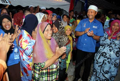 KD24_03112013_MUKHRIZ