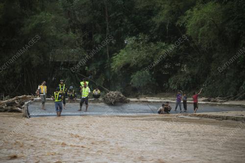 BALING BANJIR