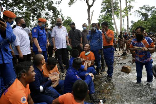 DATUK SERI ISMAIL SABRI YAAKOB