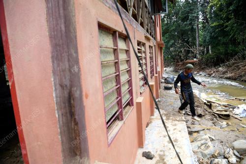 BANJIR KILAT DI YAN