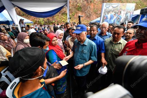 DATUK SERI ISMAIL SABRI YAAKOB