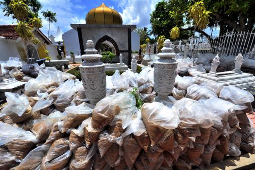 KD31_12092017_PEMAKAMAM