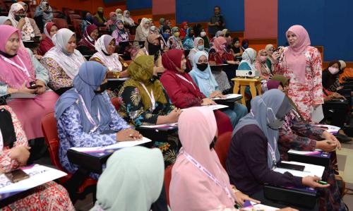 DATUK SERI RINA MOHD HARUN
