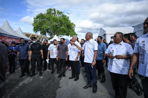 DATUK SERI ISMAIL SABRI YAAKOB