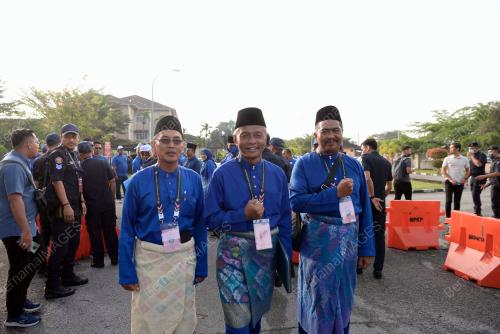 DATUK OTHMAN AZIZ