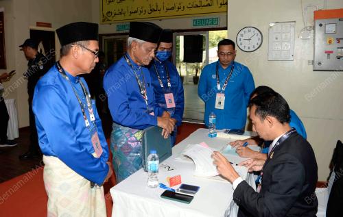DATUK OTHMAN AZIZ