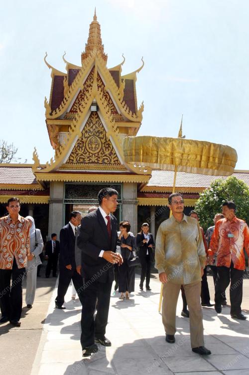 TUANKU MIZAN ZAINAL ABIDIN