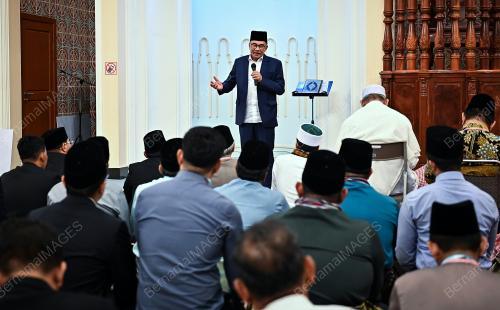 DATUK SERI ANWAR IBRAHIM