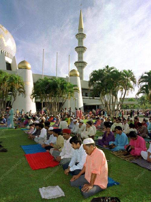 SEMBAHYANG HARI RAYA
