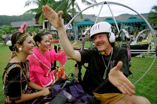 KK02-120200_PARAGLIDER_07012016