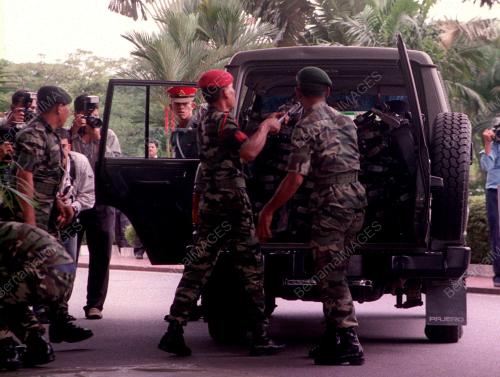 KL00-16_08_2000_DEMO-MINDEF_9_12012016