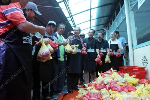 DATUK SERI WAN JUNAIDI