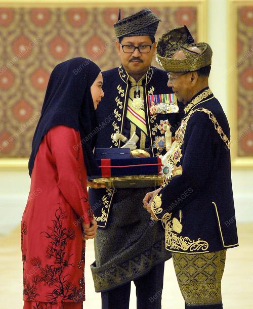 KL00_04062016_AGONG_11