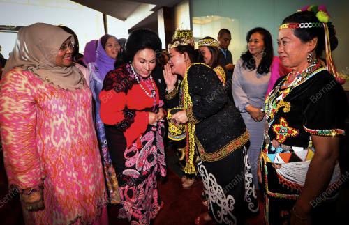 KL00_08092014_WANITA