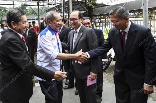 DATUK SERI DR WAN JUNAIDI TUANKU JAAFAR