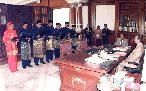 DR MAHATHIR, SUMPAH S/U POLITIK
