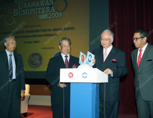 MOHD NAJIB TUN RAZAK
