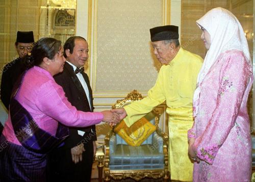 KL01-06_06_2001AGONG_06062001