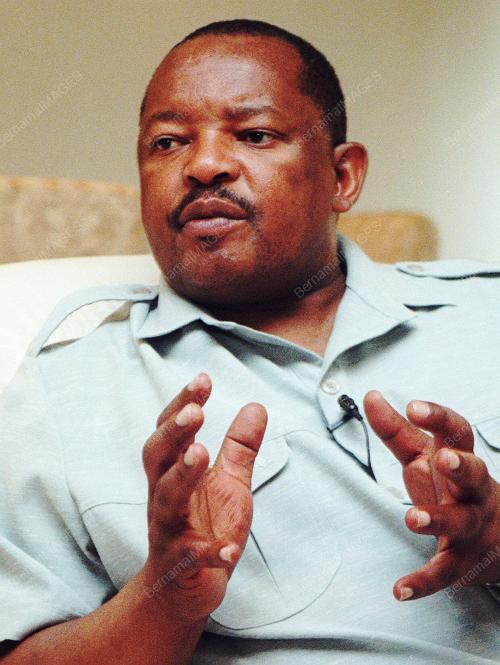 KL01-08_12_2000_MENTERI_AFRICA_15012016