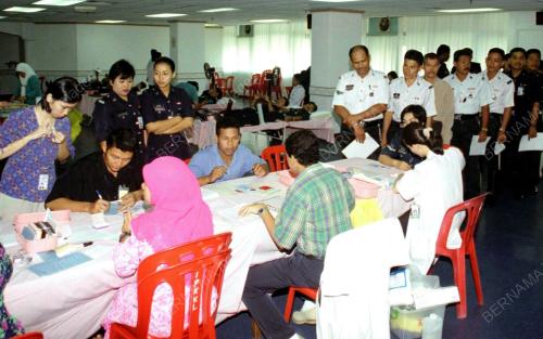 POLIS DERMA DARAH