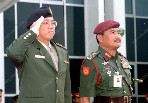 KL01-09_10_2000_SINGAPORE_ARMY_14012016