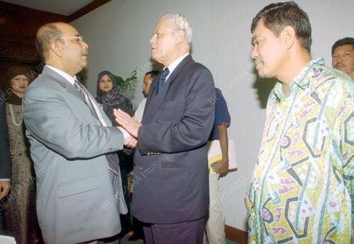 KL01-10_12_2000_SYED_HAMID_10122000