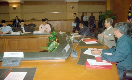 KL01-15_12_2000_TPM_MEETING_15012016
