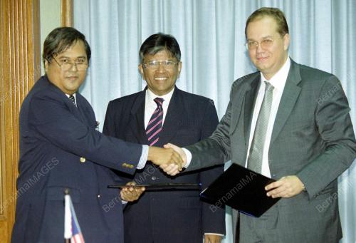 KL01-17_07_2001-_BERNAMA_28012016