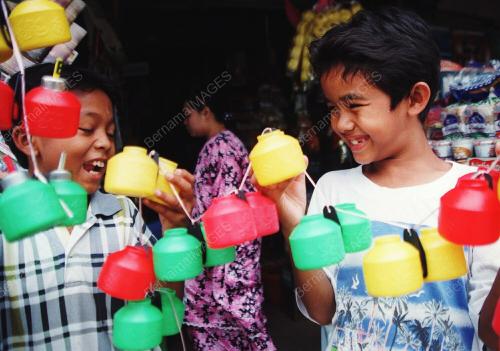 KL01-18_12_2000_PELITA_WARNA_15012016