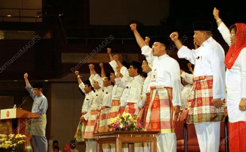 KL01-20_06_2001_HIDUP_UMNO_27012016