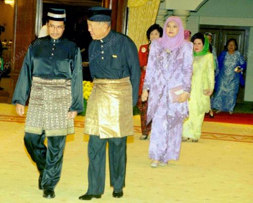AGONG-SANTAPAN