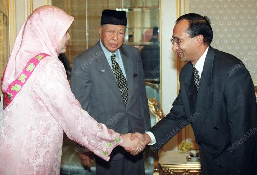 SULTAN SALAHUDDIN ABDUL AZIZ