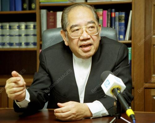 KL01-24_06-2001_HAKIM_27012016