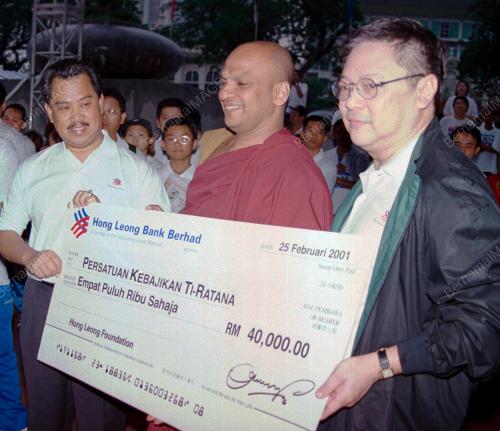 KL01-25_02_2001LARIAN_AMAL_19012016