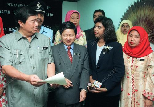 KL01-25_09_2000_DR_LING-KHIDMAT_13012016