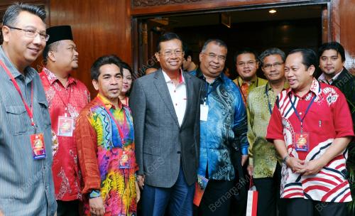 DATUK SERI AHMAD SHABERY CHEEK