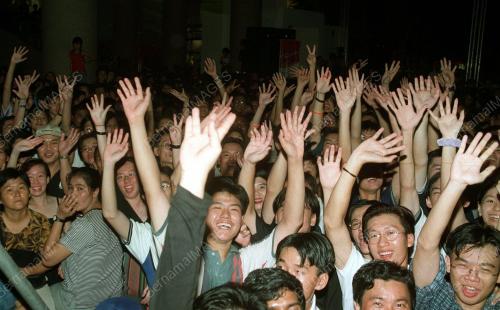 SAMBUTAN TAHUN 2000