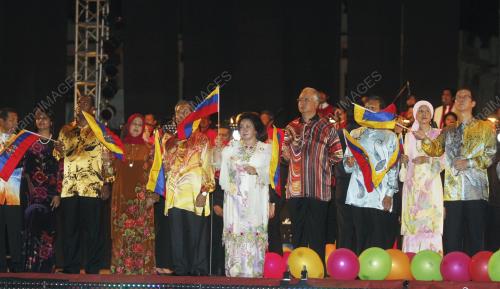 MOHD NAJIB TUN ABDUL RAZAK