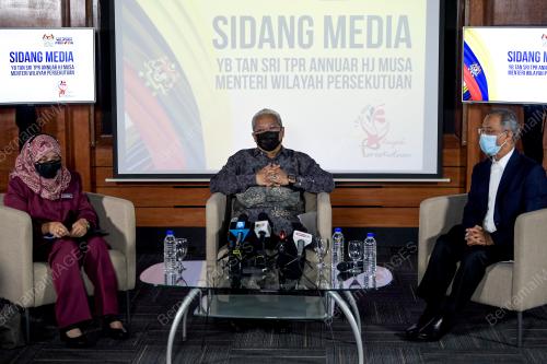 TAN SRI ANNUAR MUSA