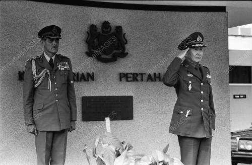 KEMENTERIAN PERTAHANAN